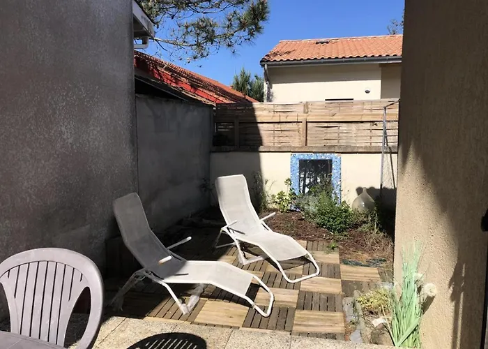 - 134 - Maison Dans Un Petit Coin De Paradis A Deux Pas Des Vagues Mae-8681 *